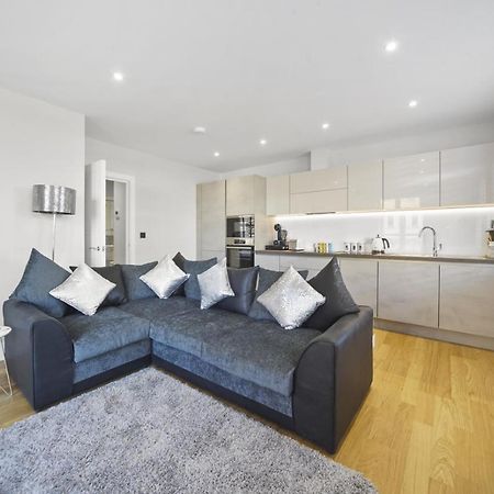 Flat 1 Bridge House Apartamento Staines-upon-Thames Exterior foto