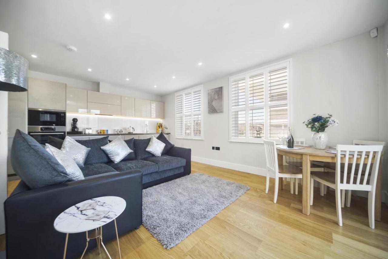 Flat 1 Bridge House Apartamento Staines-upon-Thames Exterior foto